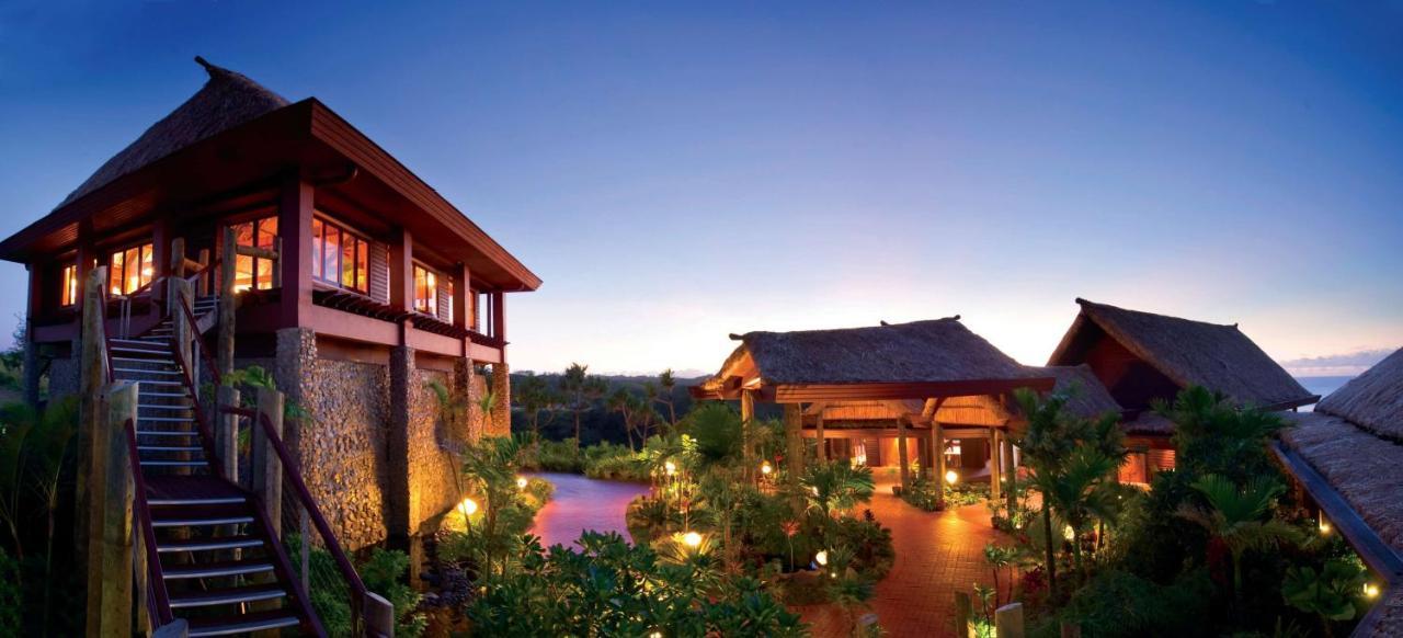Outrigger Fiji Beach Resort Korotogo Екстериор снимка The Village