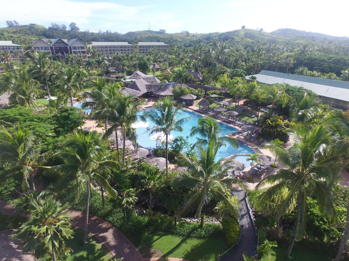 Outrigger Fiji Beach Resort Korotogo Екстериор снимка Aerial view of the resort